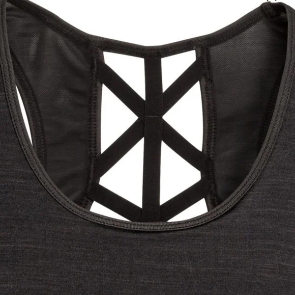 Sports top w/ sports bra - Picture 2 of 2